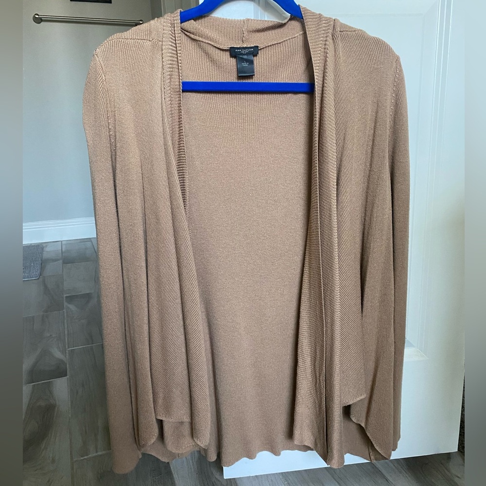 Ann Taylor knit cardigan